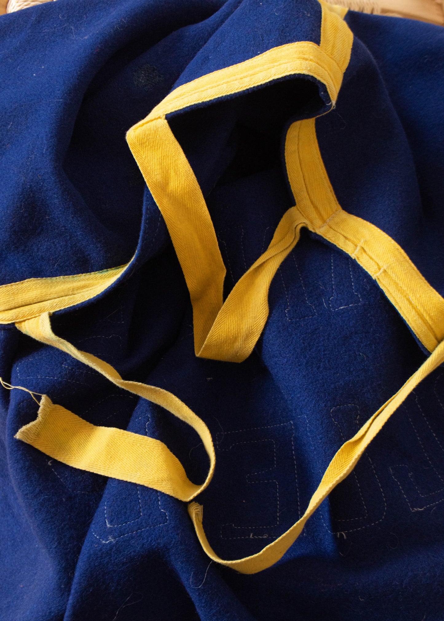 1972 Blue Bonnets Horse Stable Wool Blanket