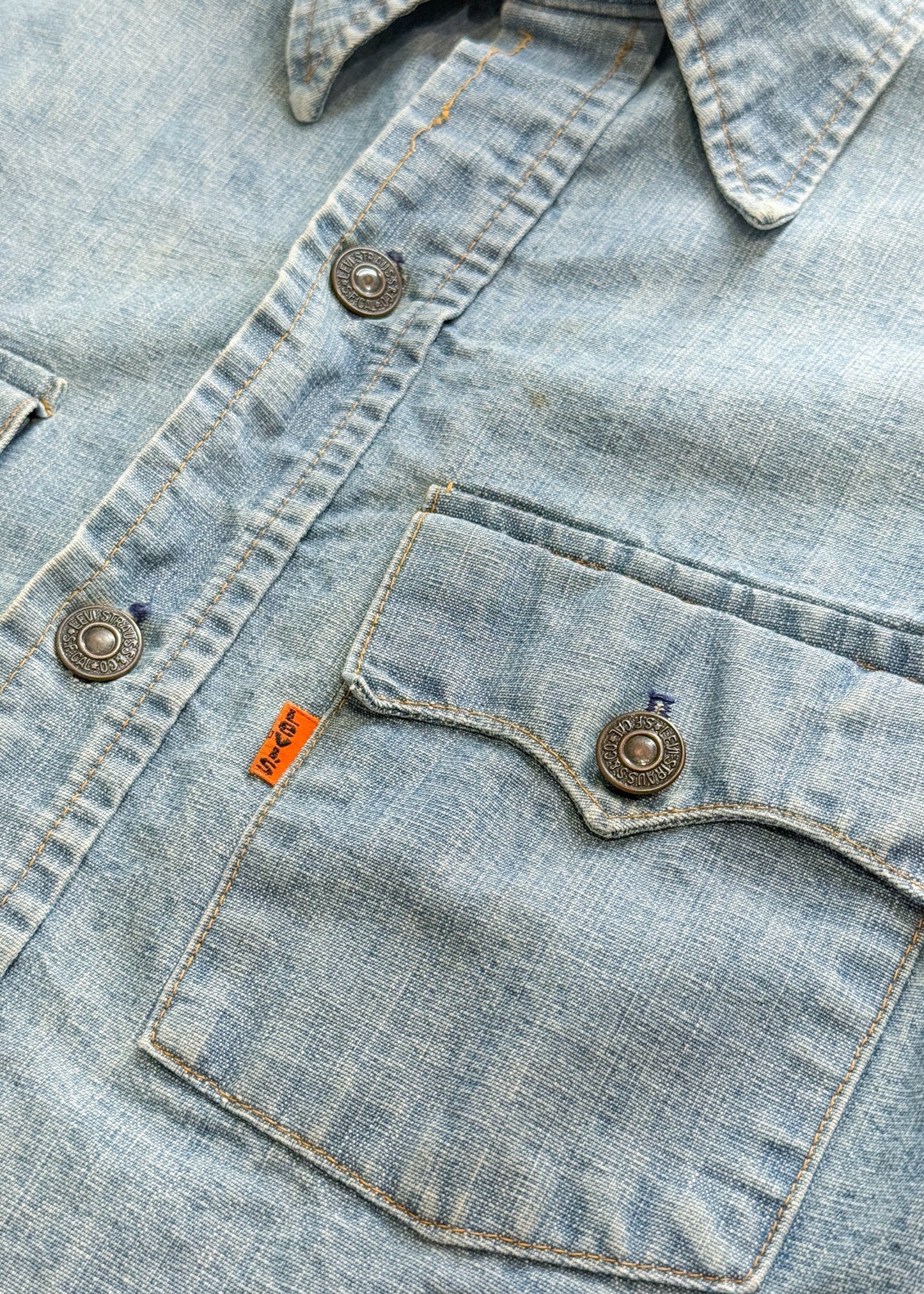 1970s Levi's Denim Button Up Shirt Size S/M