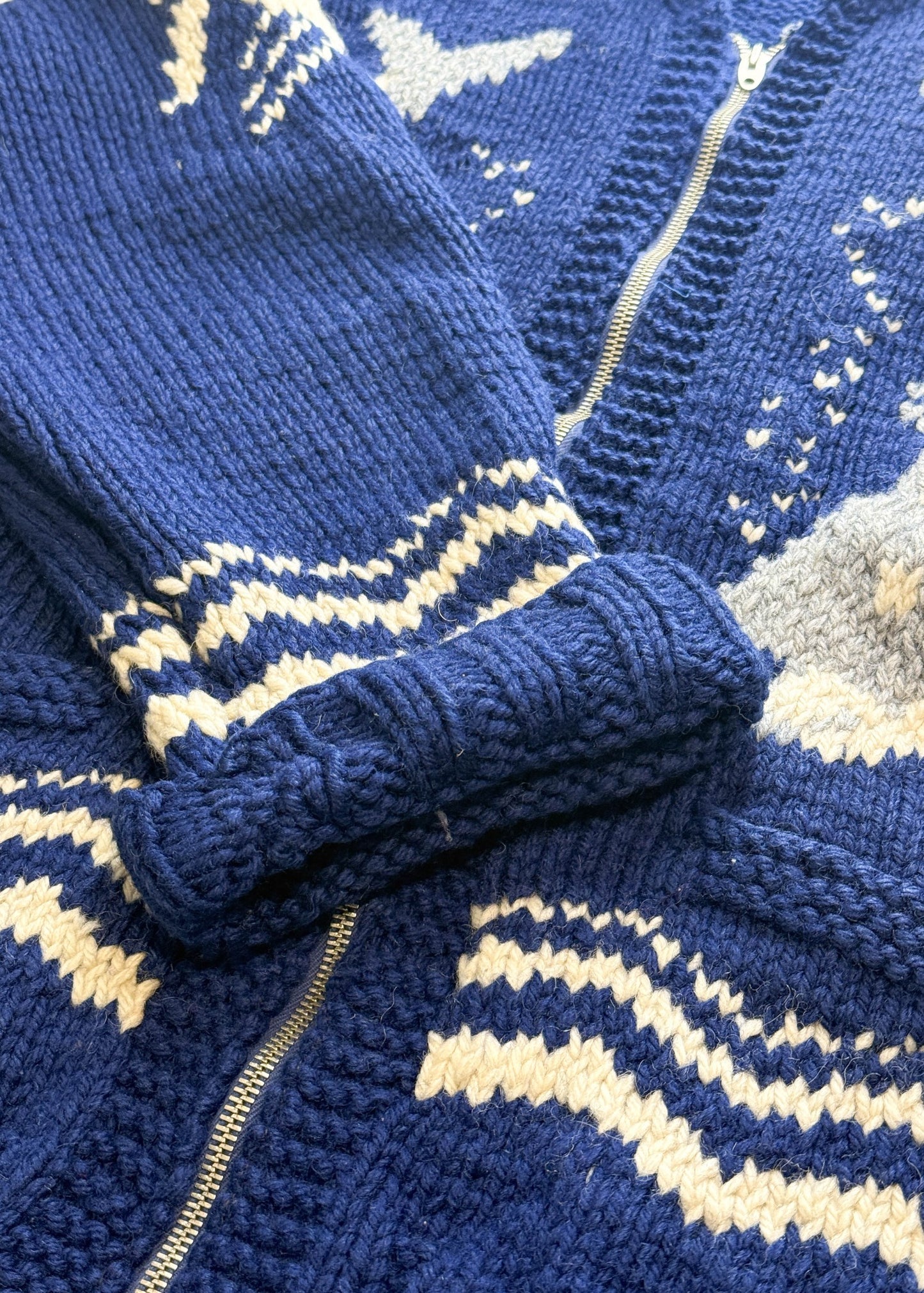 Vintage 1950s/1960s Fish Cowichan Style Wool Cardigan Size L/XL