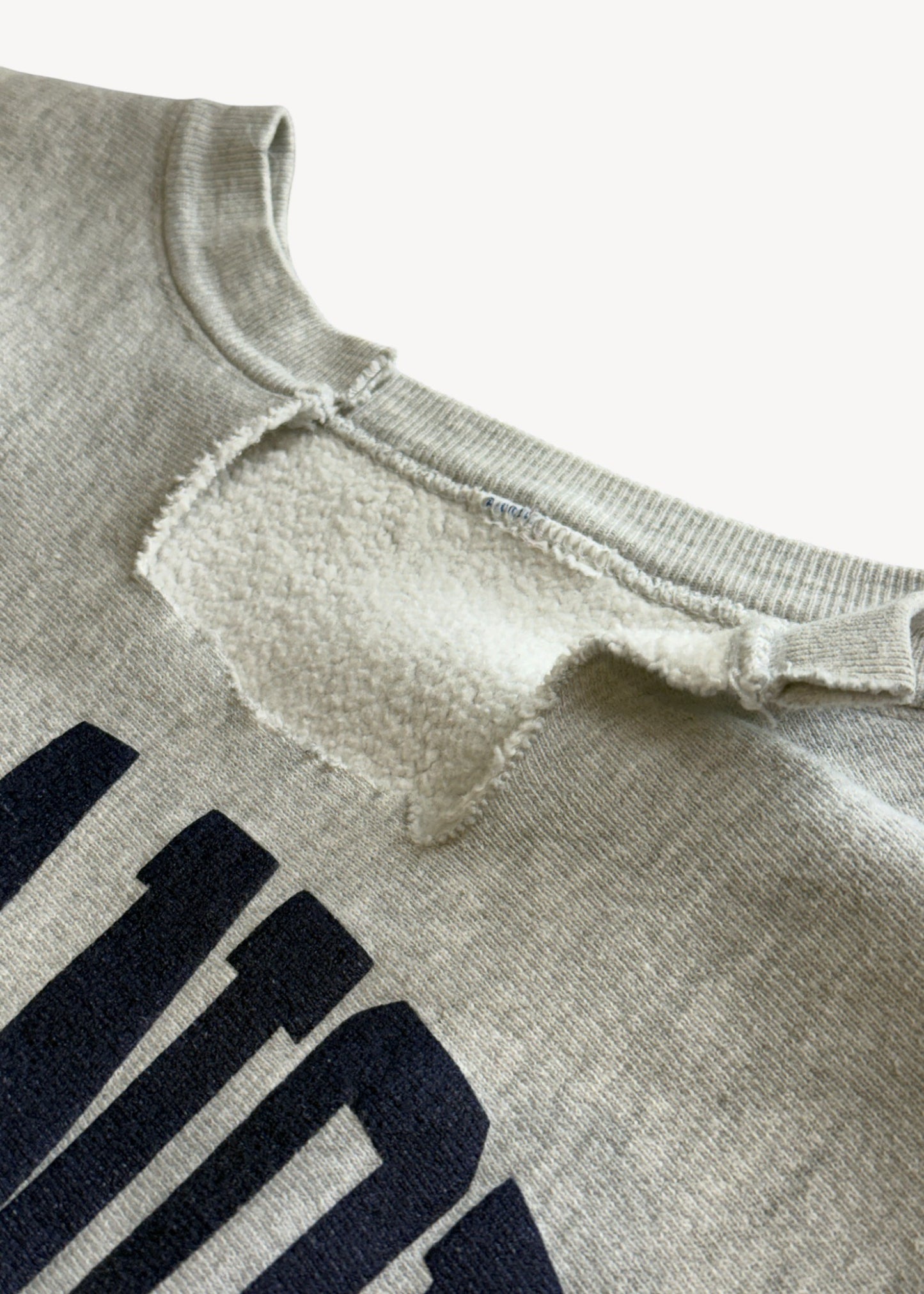 Vintage 1980s Champion "Villanova" Reverse Weave Sweatshirt Size M/L