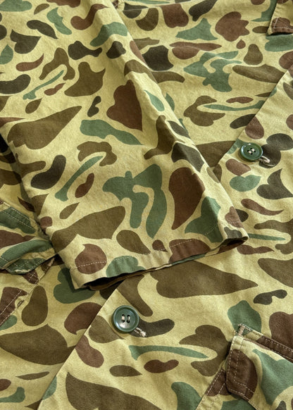 Vintage 1990s Caliber Sportsman's Apparel Frog Camouflage Chore Jacket Size M/L