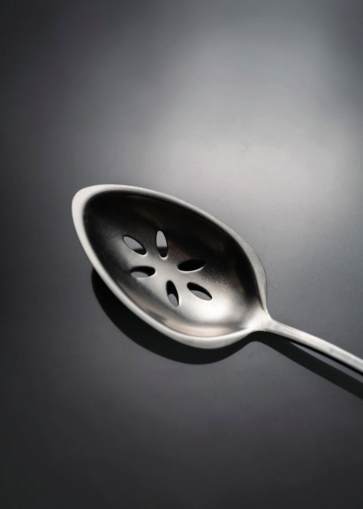 Gestura 00 Slotted Silver Spoon