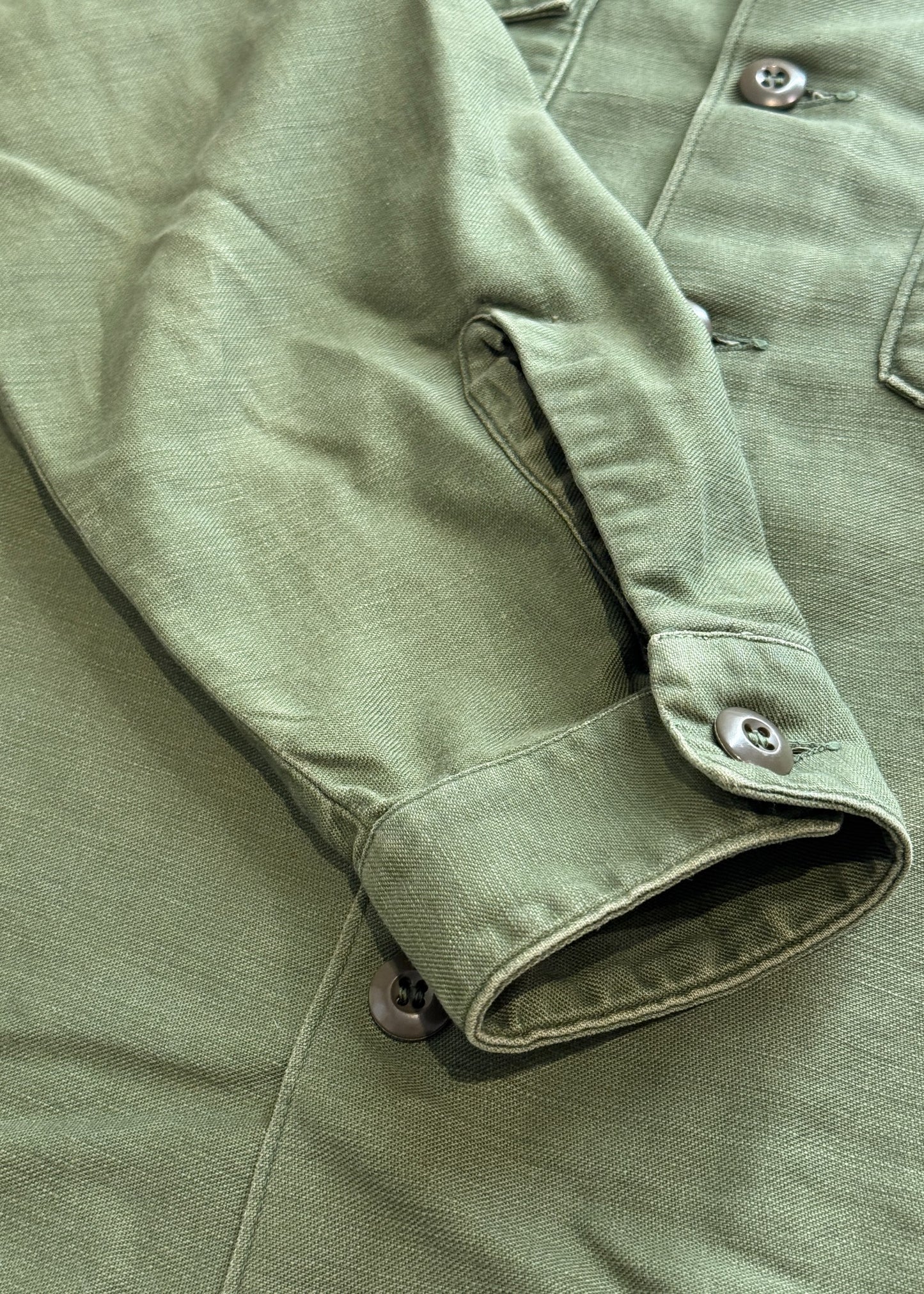 Vintage 1970s OG 107 Military Button Up Shirt Size L/XL