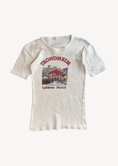 Vintage 1970s "Trondheim Lykkens Portal" T-Shirt Size 2XS/XS