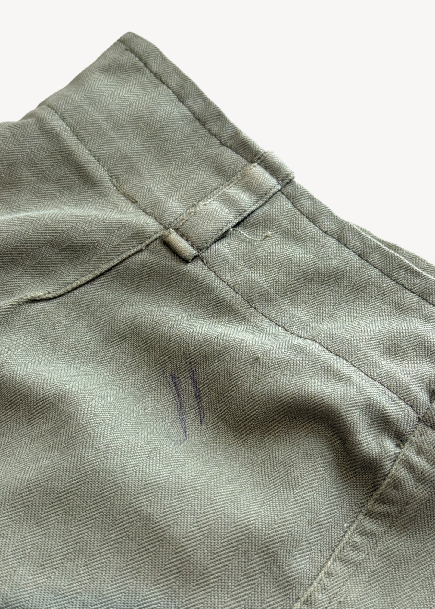 Vintage 1980s Herringbone Twill Military Shorts Size Women's 28 / Men's 30