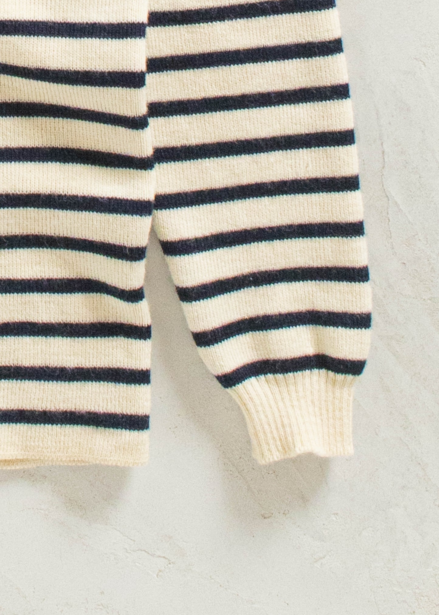 Vintage 1970s/1980s Tricomer Pullover Wool Sweater Size XS/S