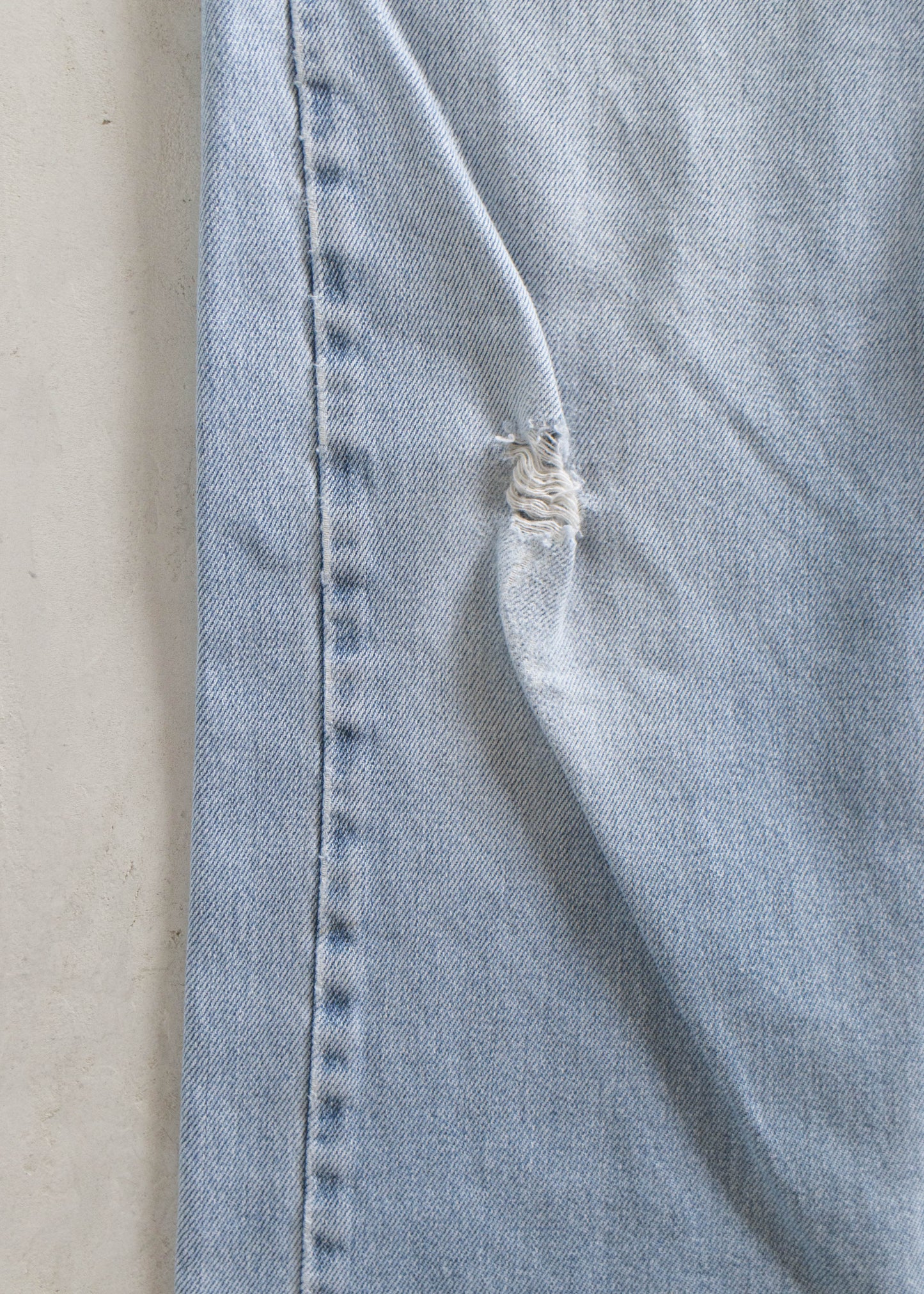 Levi's 505 Lightwash Jeans Size Women's 32 Men's 34