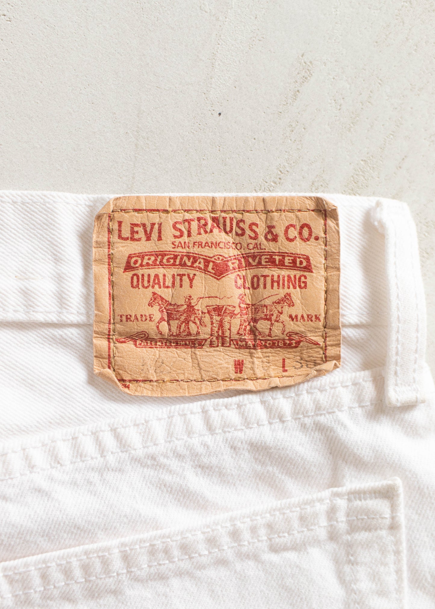 Levi's 527 Low Bootcut White Jeans Size Women's 33 Men's 36