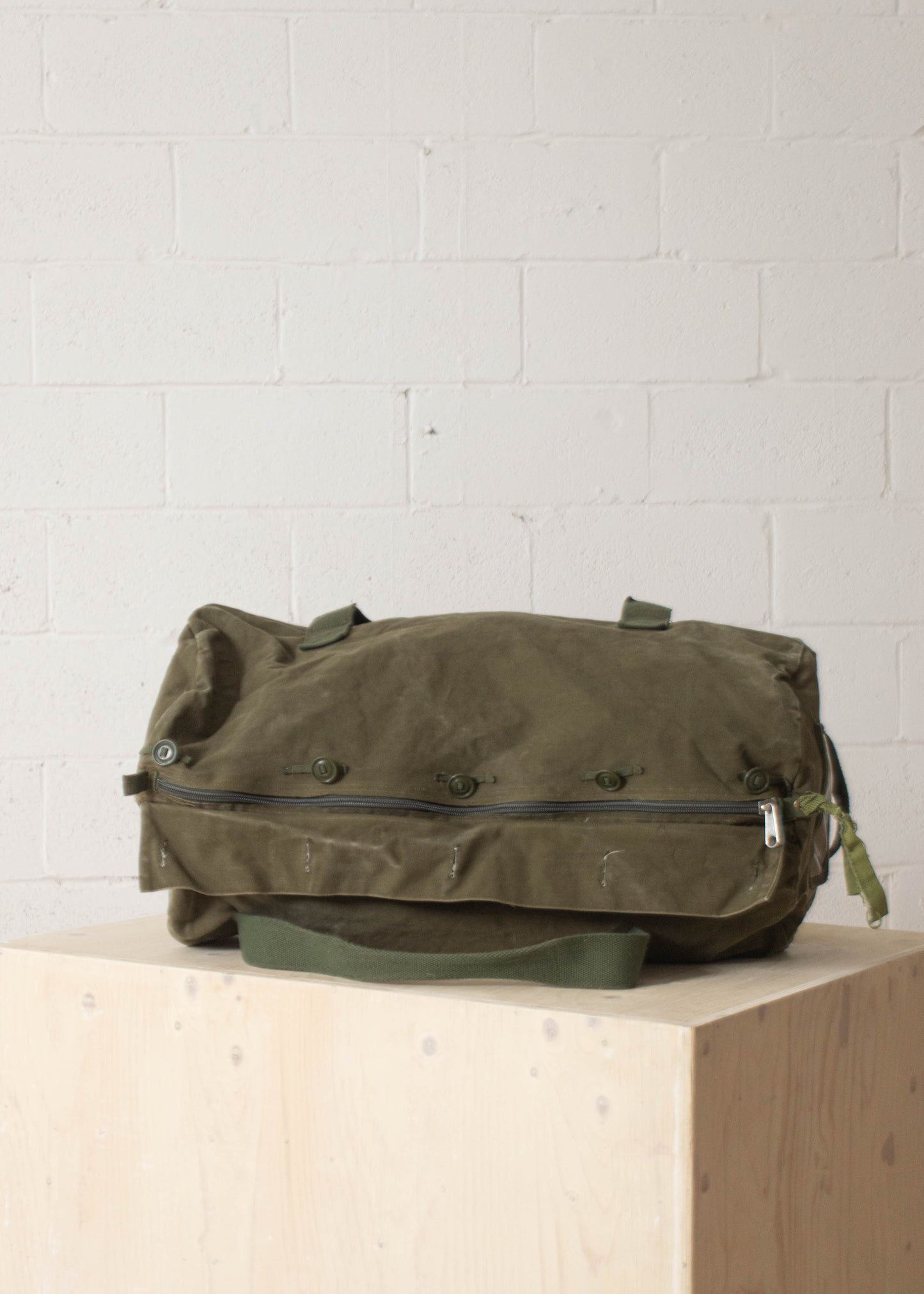 Vintage 1980s Military Canvas Duffle Bag – Palmo Goods