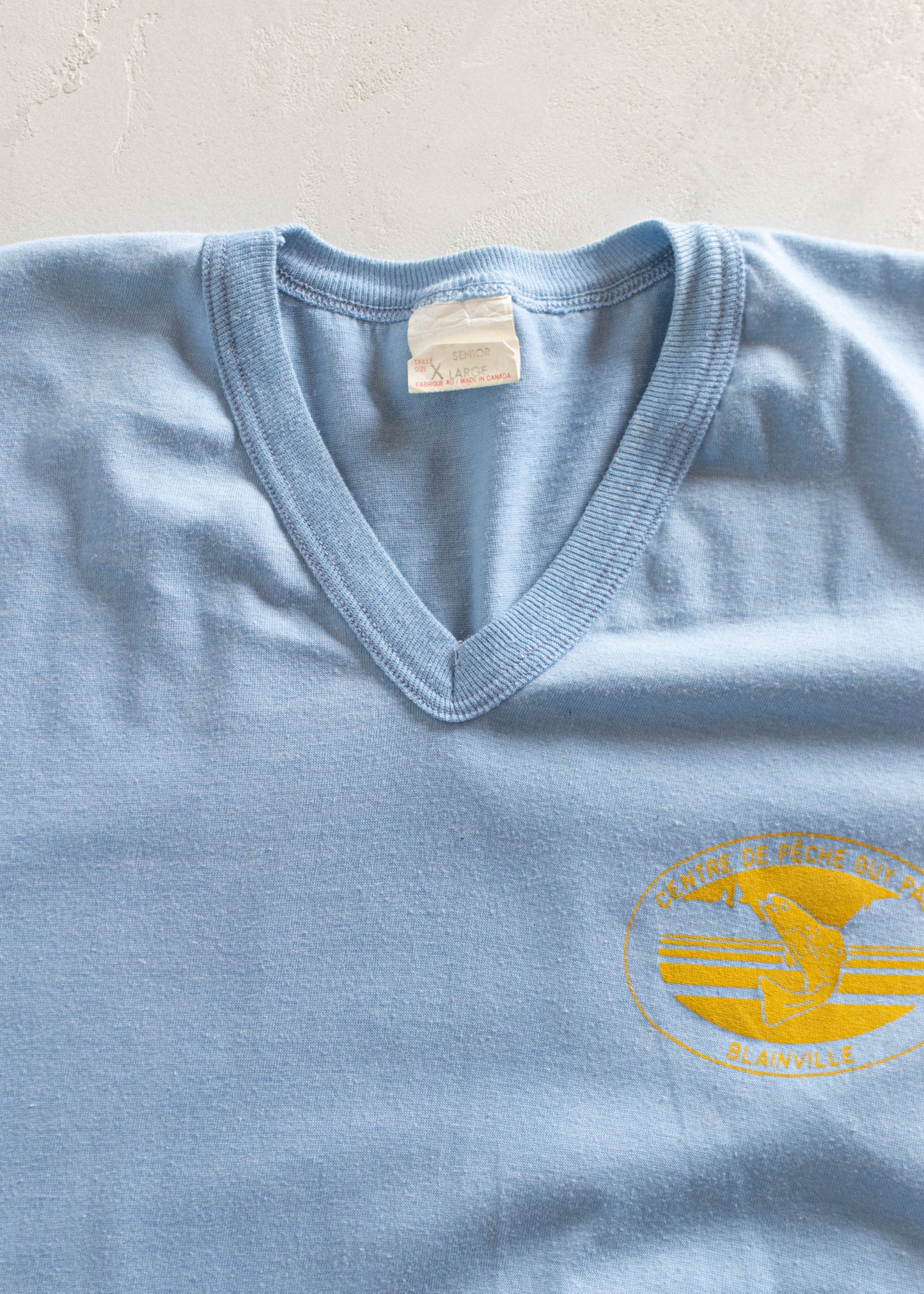 Vintage 1980s Centre de Pêche Blainville Souvenir T-Shirt Size S/M