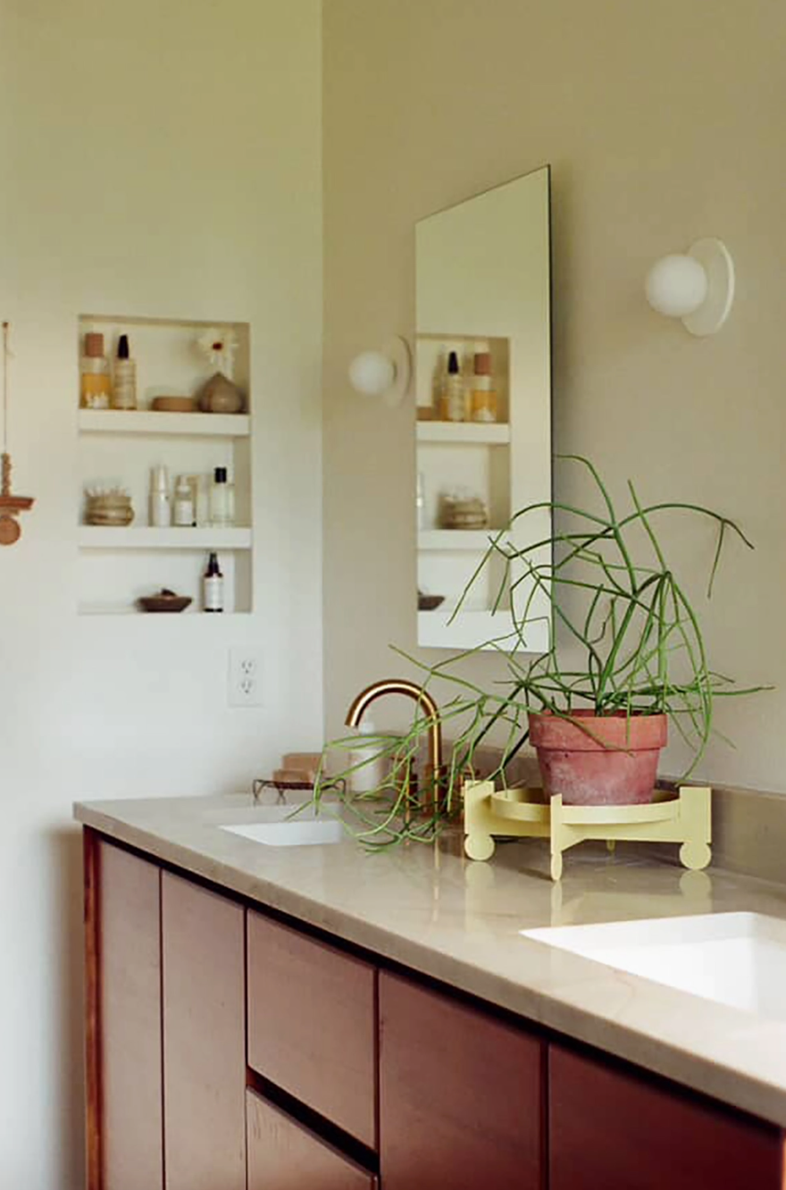 Upton Bal Plant Stand - Pale Yellow