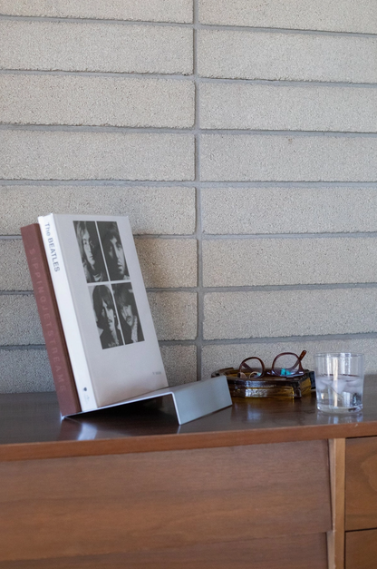 Upton LP Stand - Matte Silver