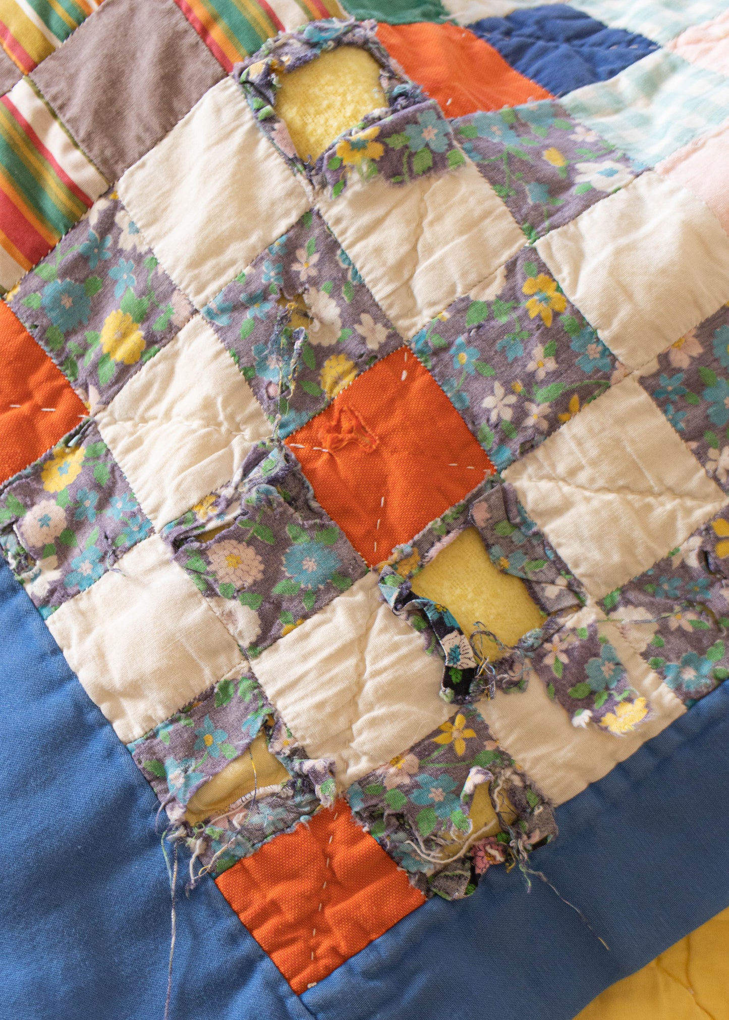 Vintage Floral Pattern Quilt Blanket Twin Size