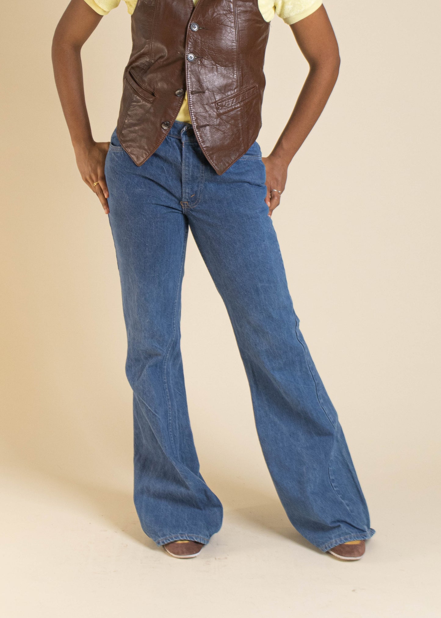 1970s Levi's Orange Tab Dark Wash Flare Jeans Size Women's 28 Men's 31