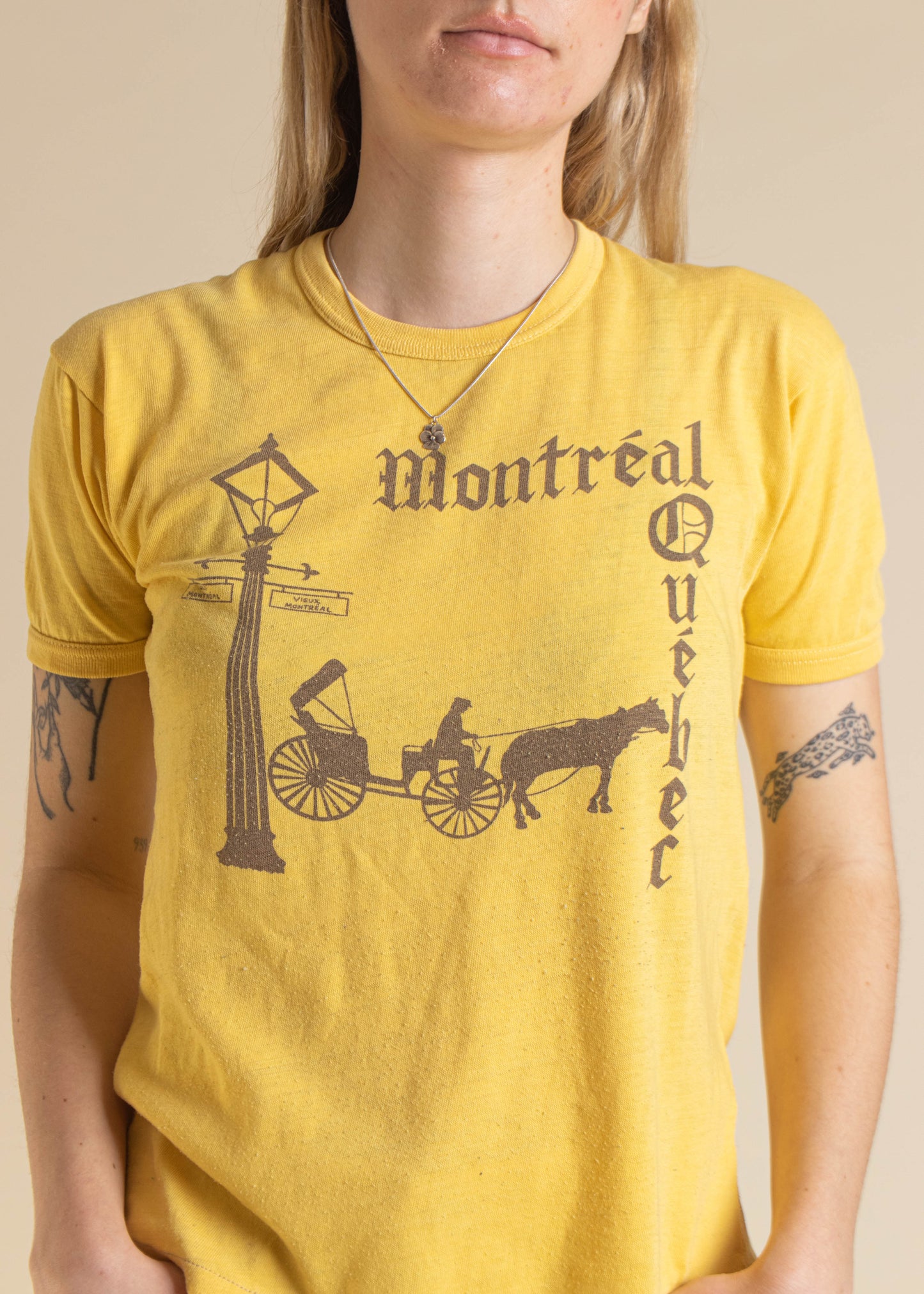 1970s Montréal Québec Souvenir Ringer T-Shirt Size XS/S