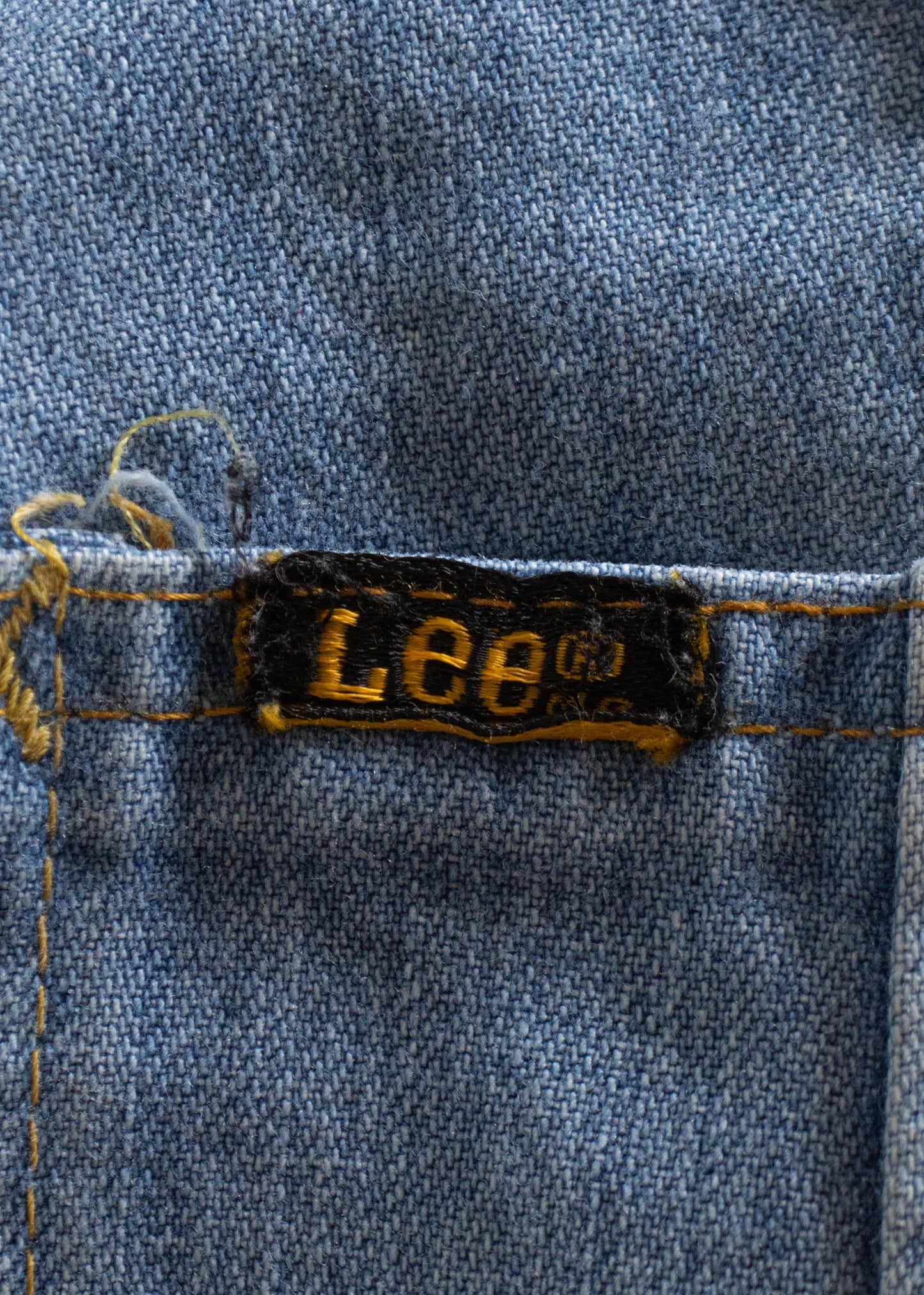 1970s Lee Lightwash Flare Jeans Size Women's 32 Men's 34