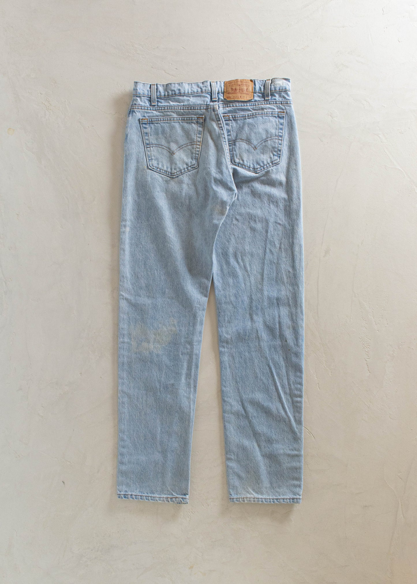 1980s Levi's 505 Lightwash Jeans Size Women's 30 Men's 32