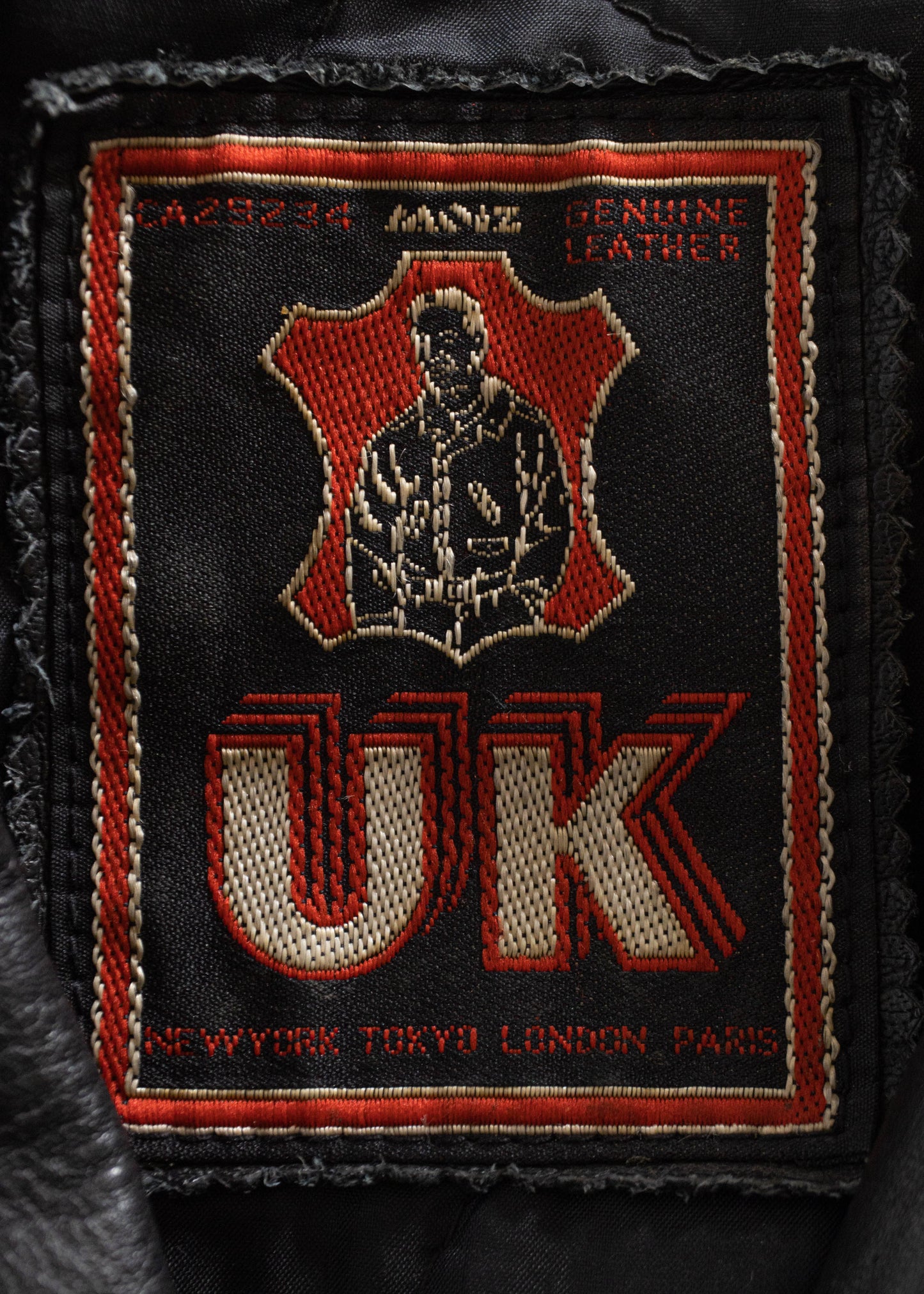 1980s UK Leather Moto Jacket Size S/M