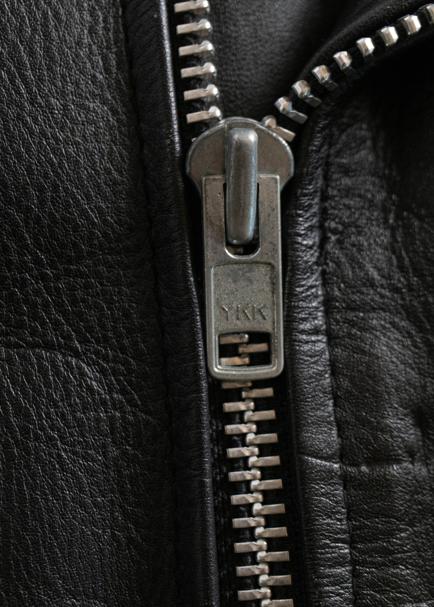 1980s UK Leather Moto Jacket Size S/M