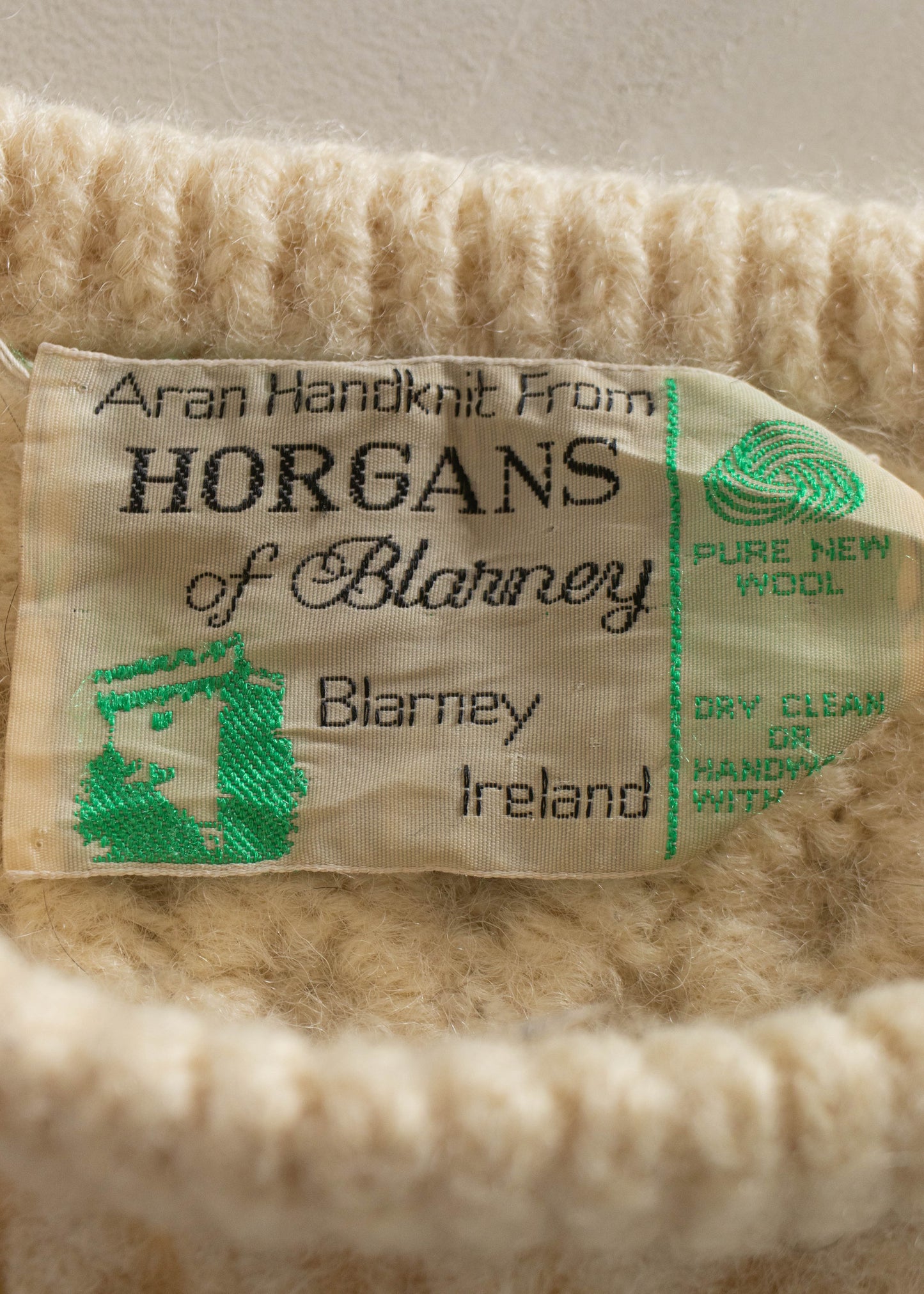 1980s Horgans of Blarney Cable Knit Wool Fisherman Sweater Size S/M