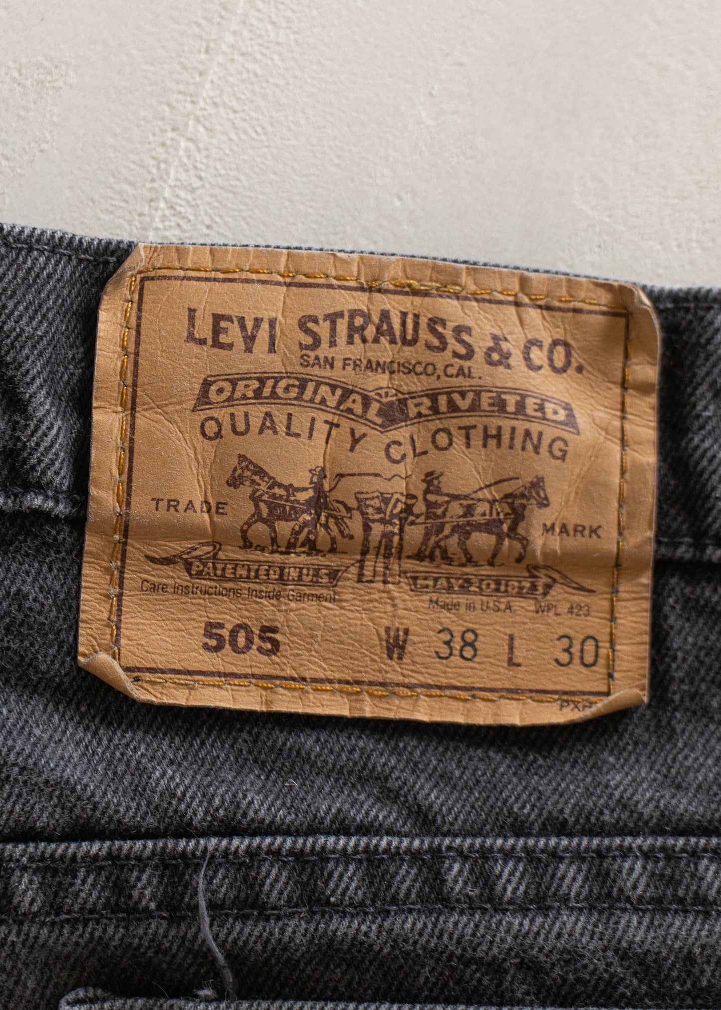 1980s Levi's 505 Orange Tab Black Jeans Size Women's 33 Men's 36